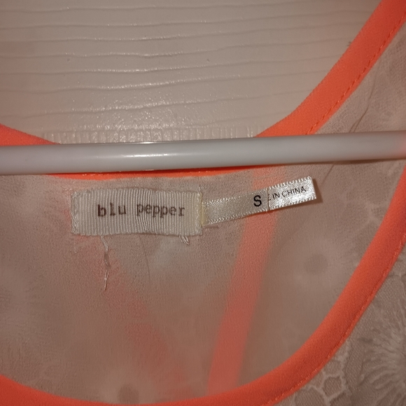 Blu Pepper ladies sheer lined layered sleevless top. White lace with orange trim - Picture 3 of 5